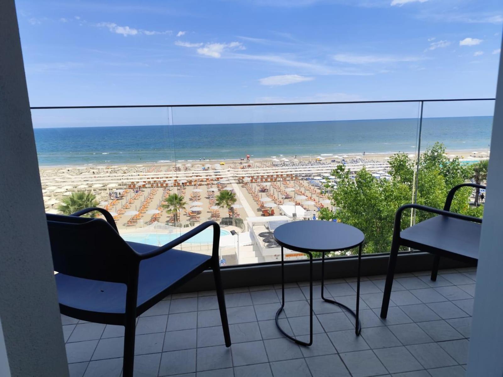 Hotel Sporting Риччоне Экстерьер фото