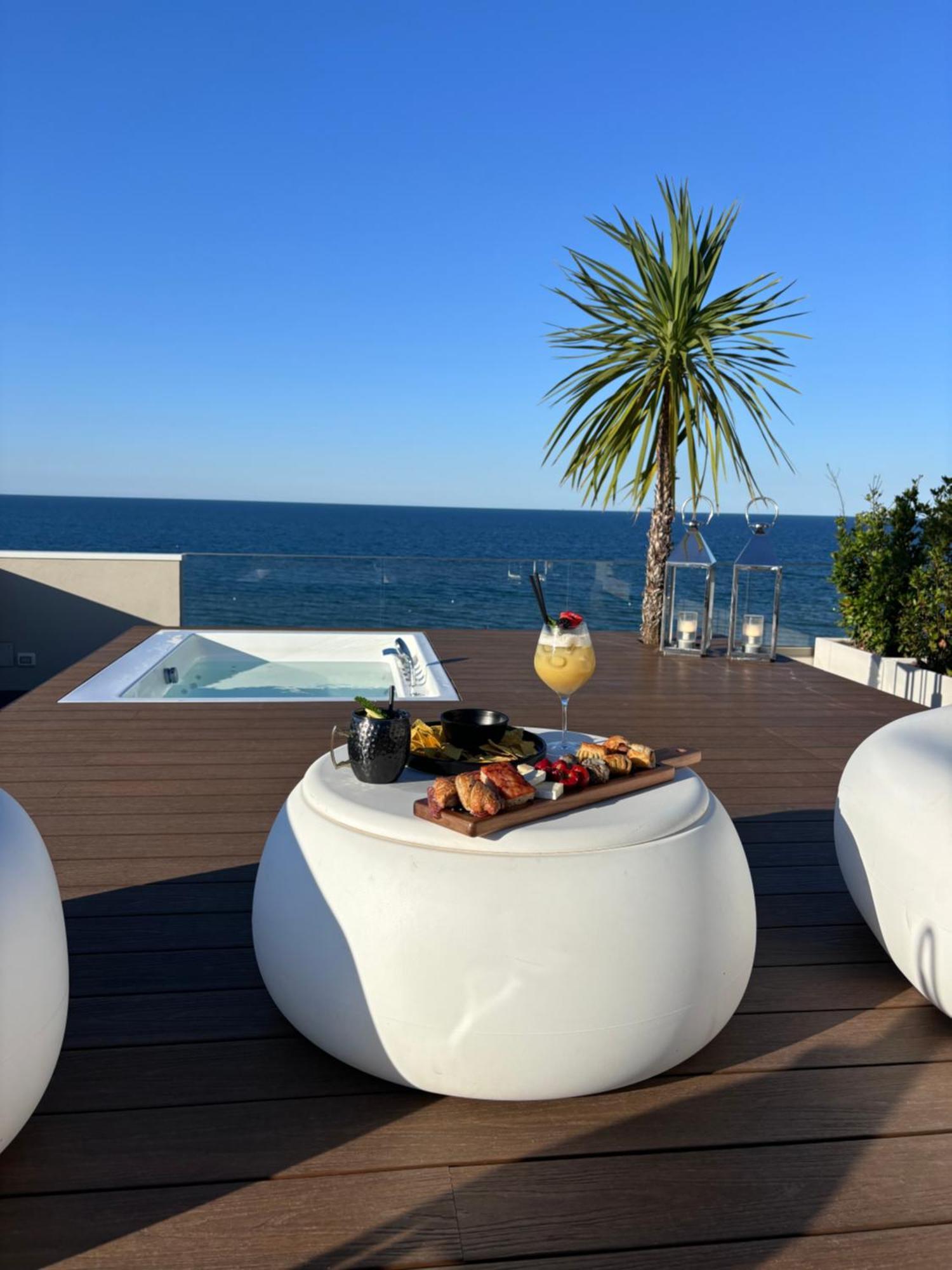 Hotel Sporting Риччоне Экстерьер фото